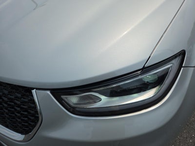 2026 Chrysler Pacifica Limited FWD