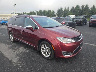 2018 Chrysler Pacifica Limited FWD