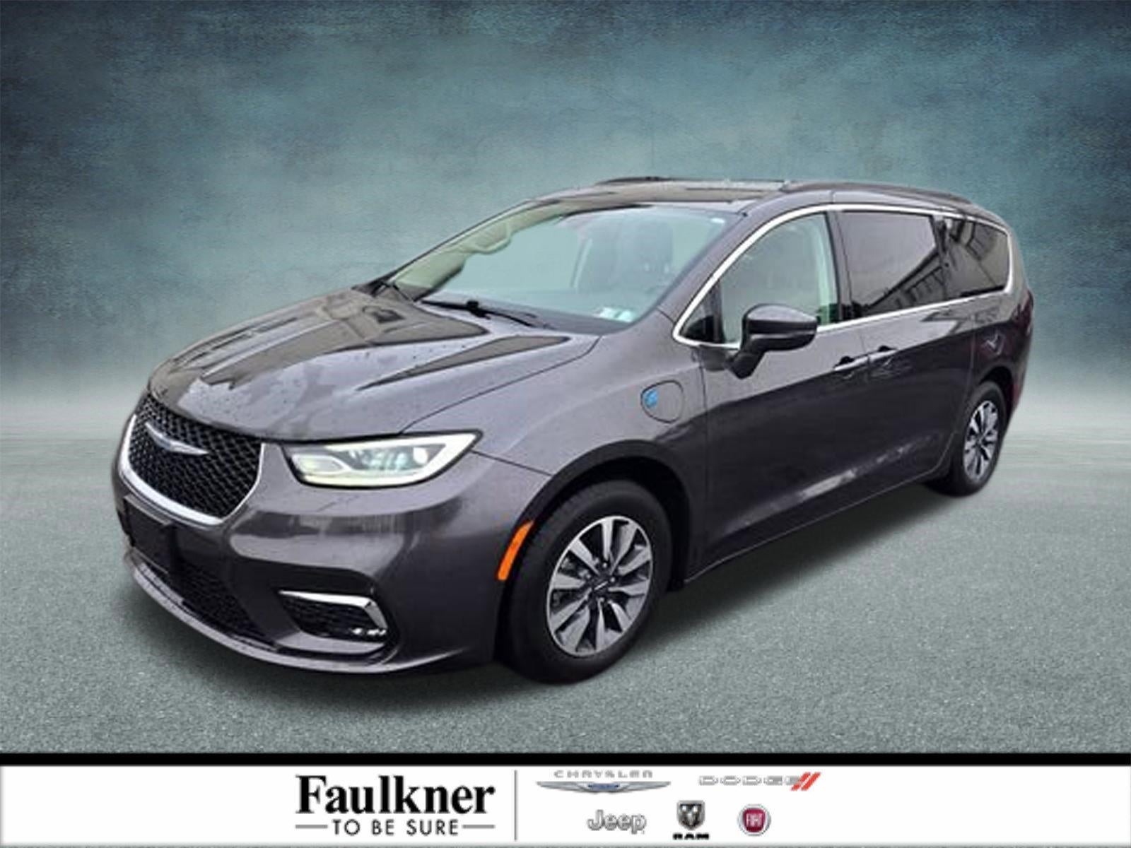 2021 Chrysler Pacifica Hybrid Touring FWD