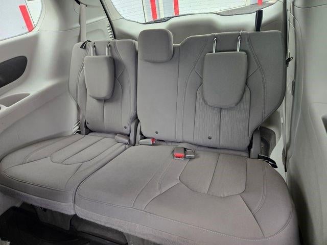 2021 Chrysler Pacifica Hybrid Touring FWD