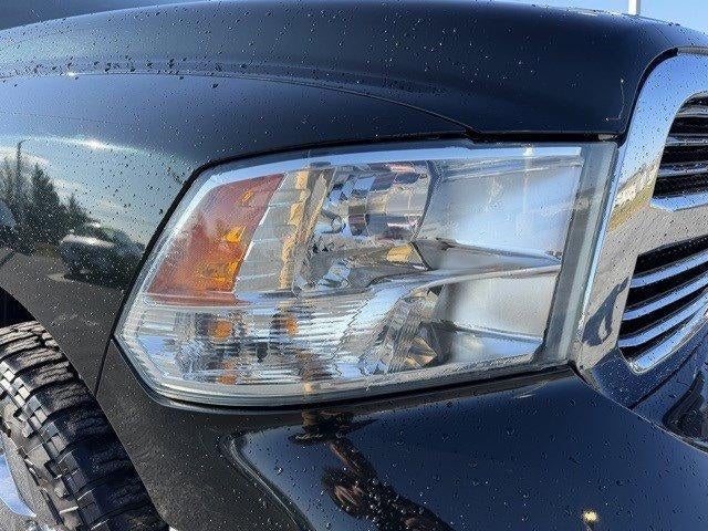 2016 RAM 1500 4WD Crew Cab 5.7 Ft Box Big Horn