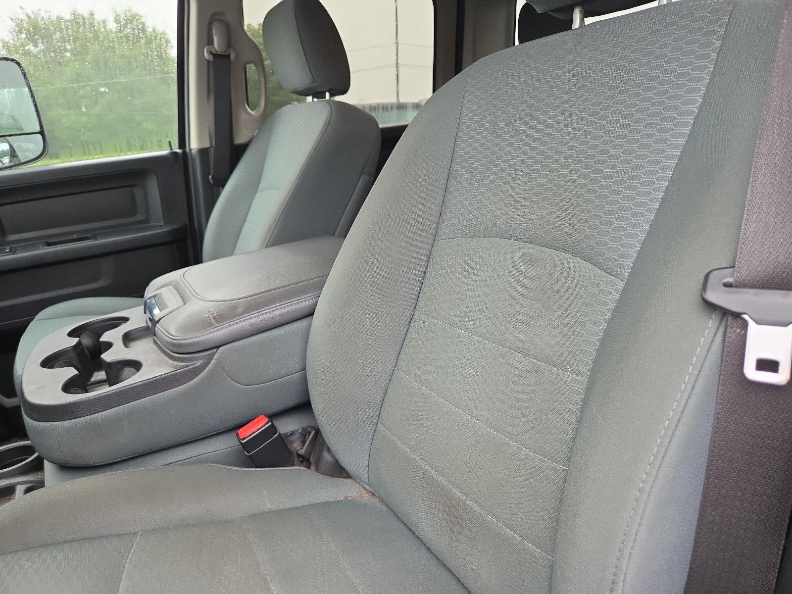 2015 RAM 2500 4WD Crew Cab 6.4 Ft Box Tradesman