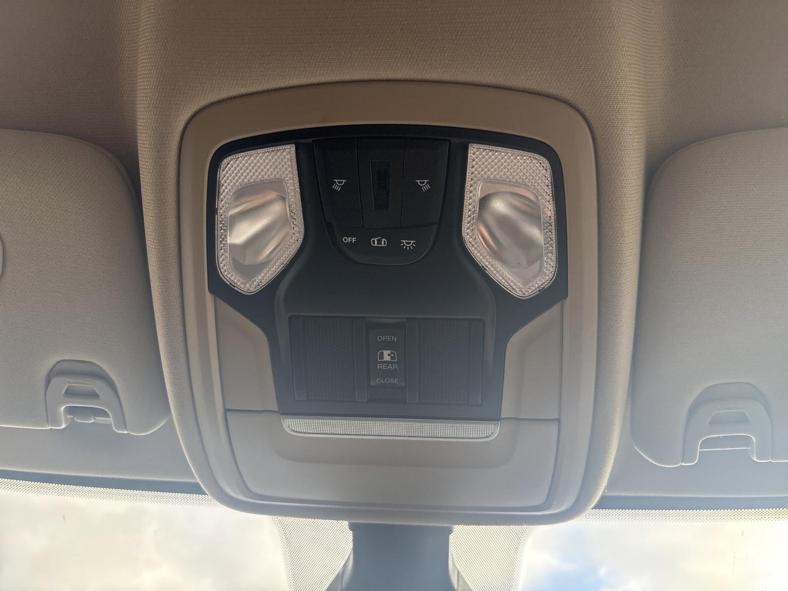 2020 RAM 2500 Big Horn 4x4 Crew Cab 6'4" Box