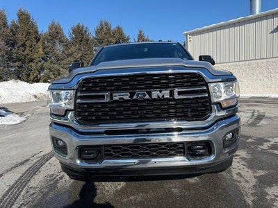 2022 RAM 2500 Big Horn 4x4 Crew Cab 6'4" Box