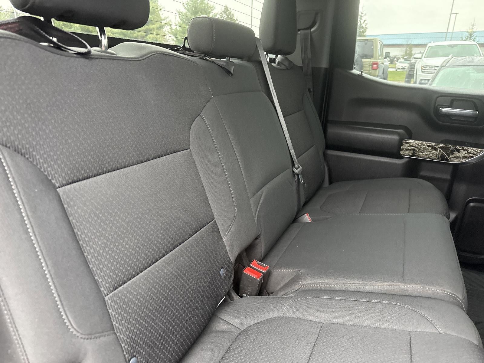 2021 Chevrolet Silverado 1500 Crew Cab Short Box 4-Wheel Drive Custom Trail Boss