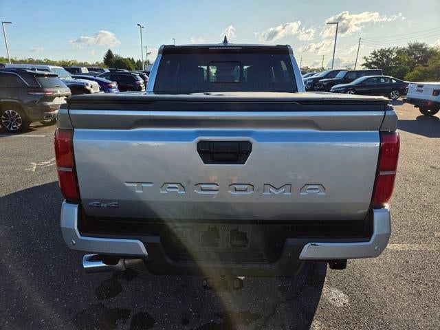 2024 Toyota Tacoma 4WD 4WD SR5 Double Cab 5' Bed AT (GS)