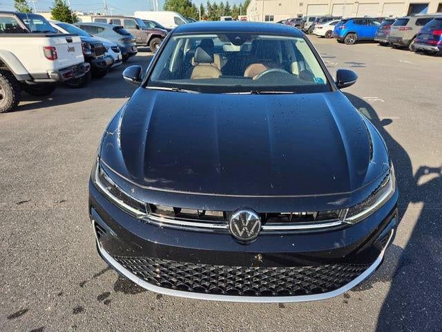 2025 Volkswagen Jetta SEL Auto