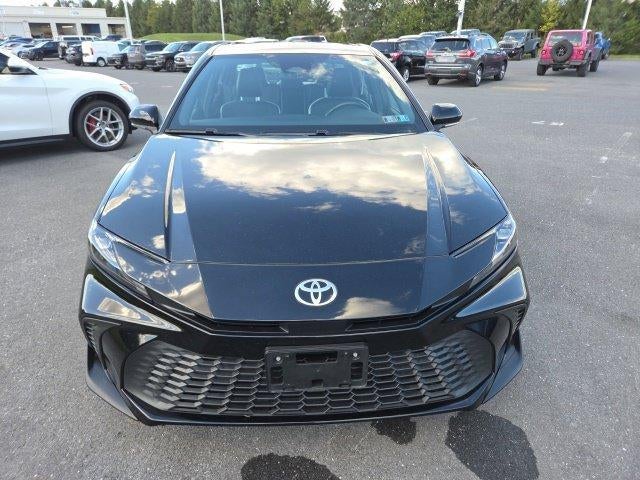 2025 Toyota Camry SE (SE)