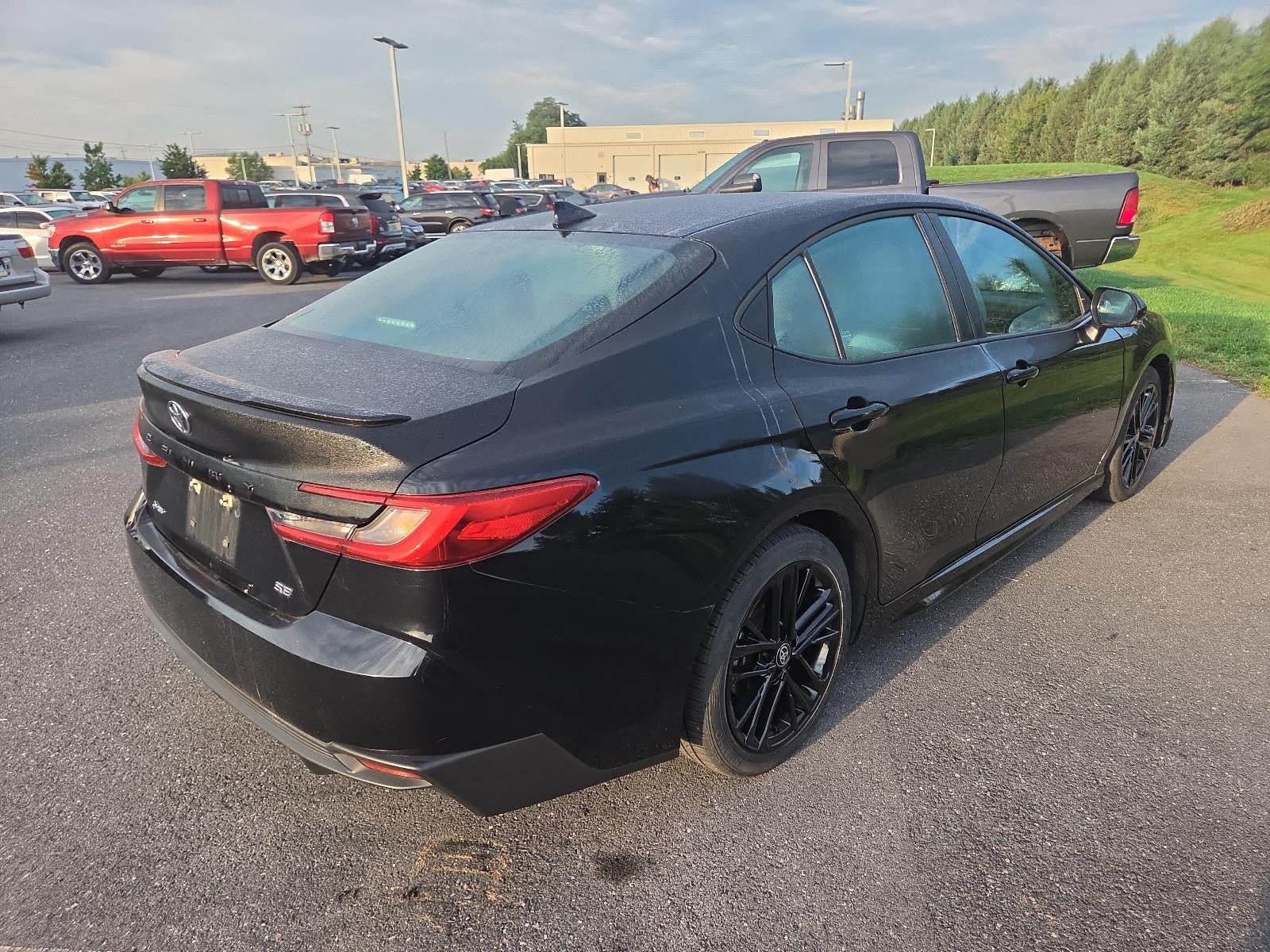 2025 Toyota Camry SE (SE)
