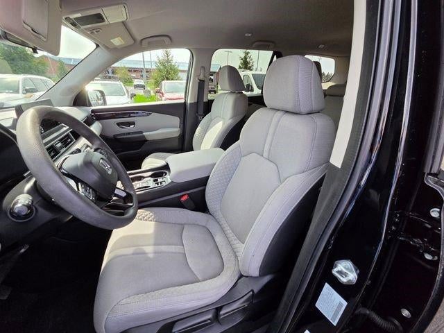 2023 Honda Pilot LX AWD