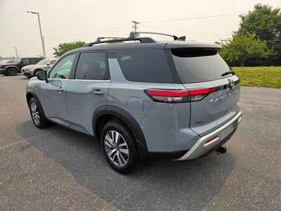 2024 Nissan Pathfinder SL 4WD