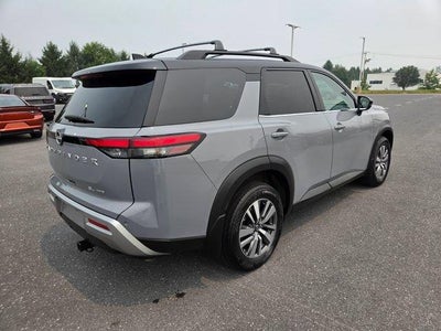 2024 Nissan Pathfinder SL 4WD