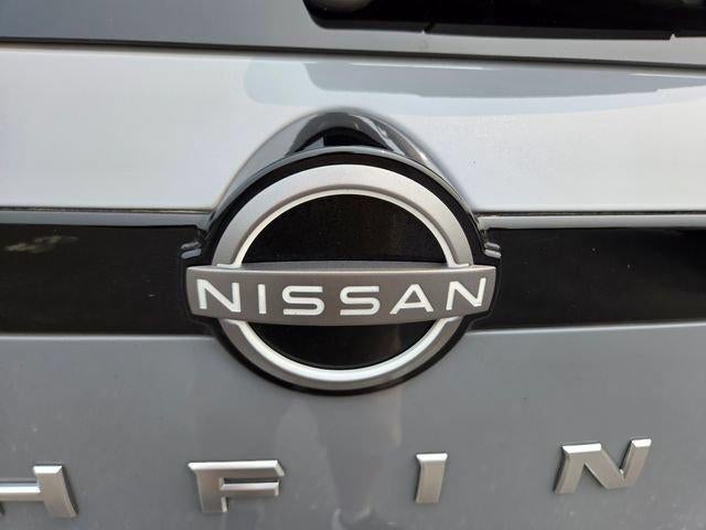 2024 Nissan Pathfinder SL 4WD