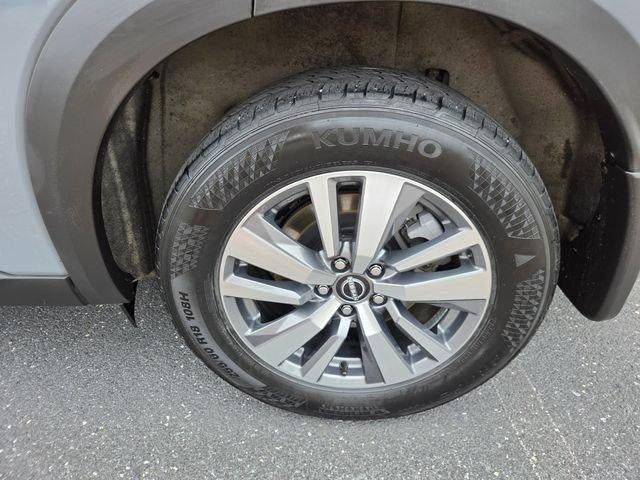 2024 Nissan Pathfinder SL 4WD