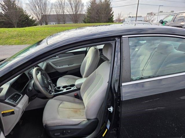 2015 Hyundai SONATA 4dr Sdn 2.4L SE