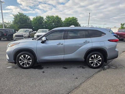 2021 Toyota Highlander XLE AWD (Natl)