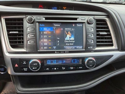 2017 Toyota Highlander SE V6 AWD (Natl)