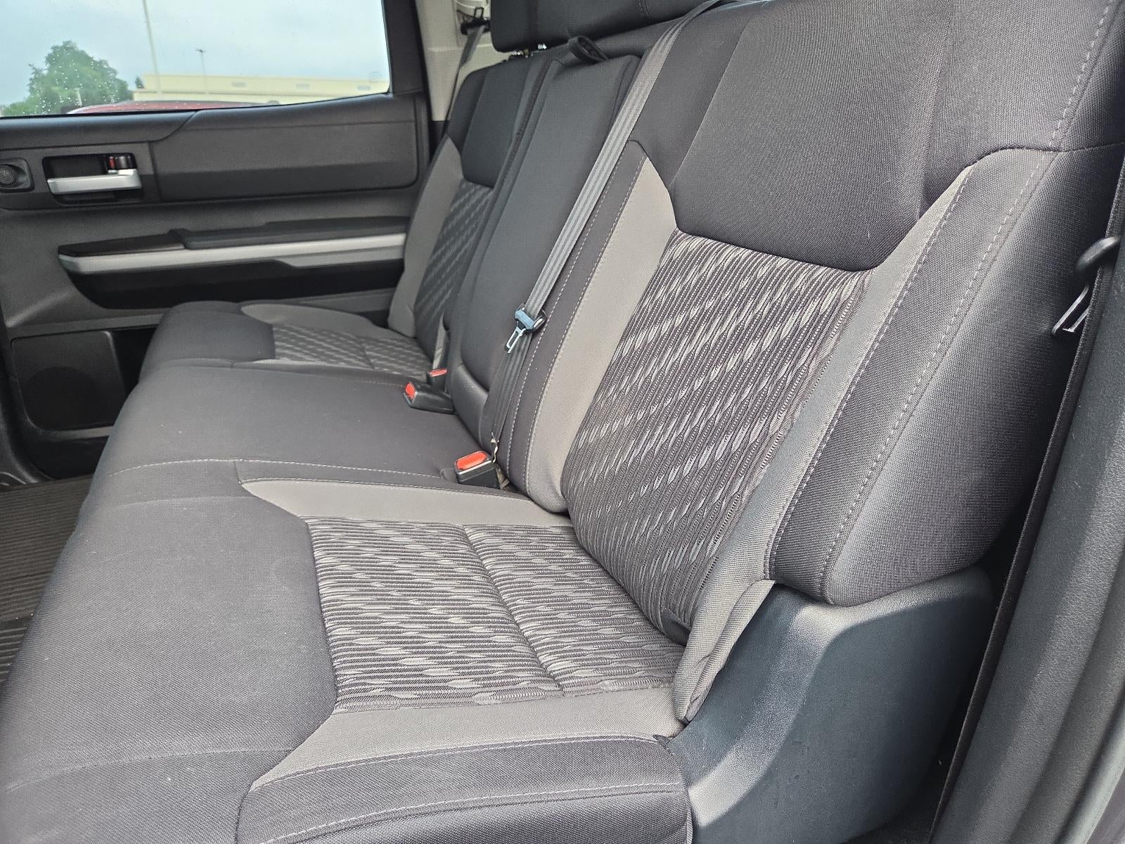 2018 Toyota Tundra 4WD 4WD SR5 CrewMax 5.5' Bed 5.7L (SE)