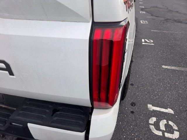 2024 Toyota Tundra 4WD 4WD SR5 CrewMax 5.5' Bed (SE)