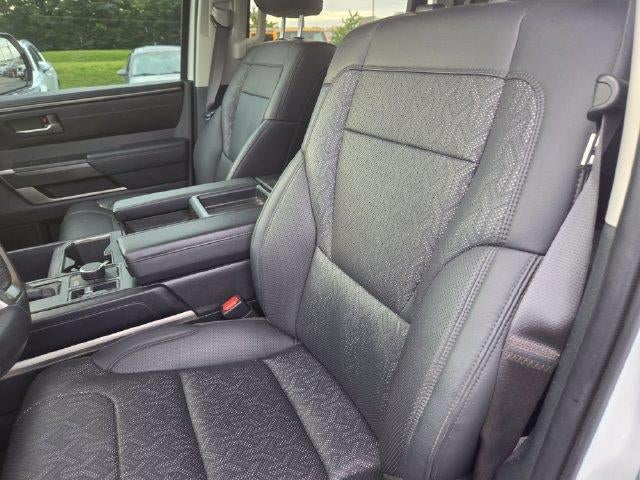 2024 Toyota Tundra 4WD 4WD SR5 CrewMax 5.5' Bed (SE)
