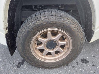 2024 Toyota Tundra 4WD 4WD SR5 CrewMax 5.5' Bed (SE)