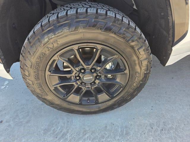 2024 Toyota Tundra 4WD 4WD Limited Hybrid CrewMax 5.5' Bed (Natl)