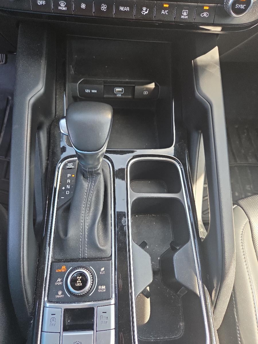 2022 Kia Telluride LX AWD