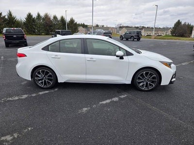 2022 Toyota Corolla SE CVT (Natl)