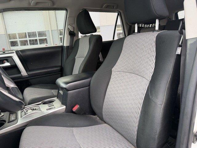 2016 Toyota 4Runner 4WD 4dr V6 SR5 (GS)