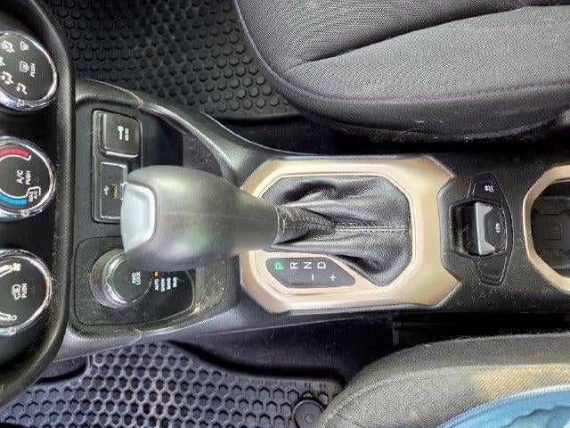 2016 Jeep Renegade 4WD 4dr Latitude