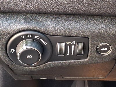 2015 Chrysler 200 4dr Sdn C AWD