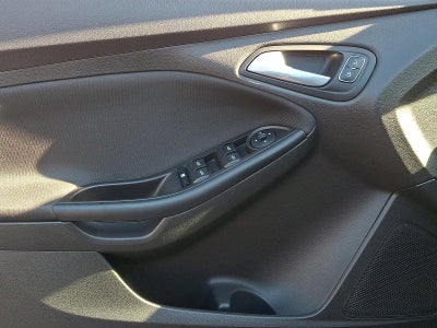 2018 Ford Focus SE Sedan