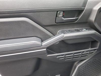2024 Toyota Tacoma 2WD 2WD SR Double Cab 5' Bed AT (Natl)