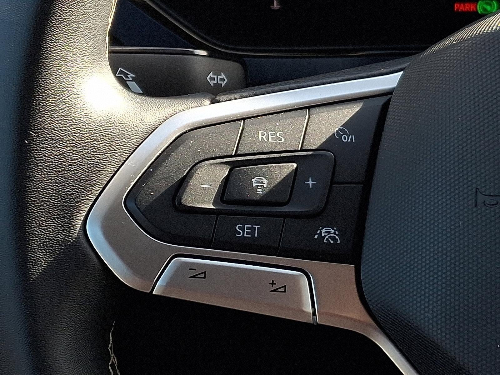 2022 Volkswagen Taos SE 4MOTION