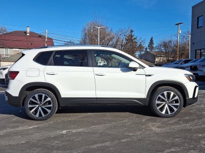 2022 Volkswagen Taos SE 4MOTION