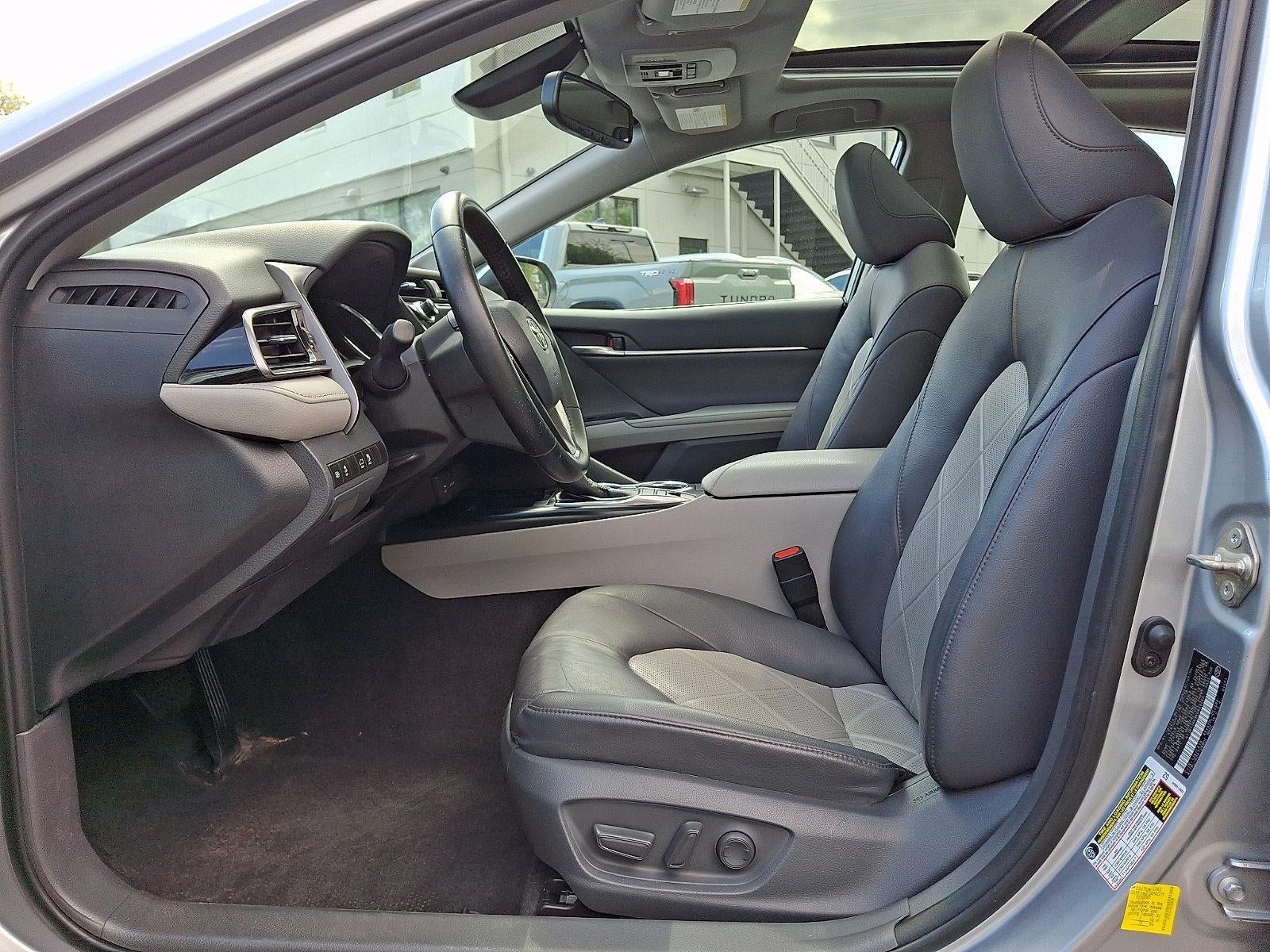 2019 Toyota Camry XLE Auto (SE)