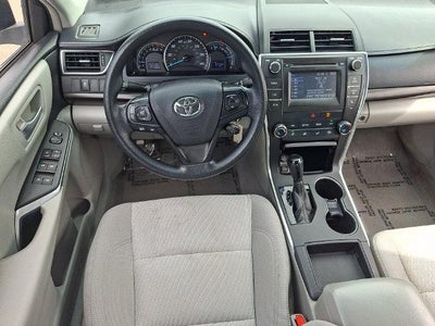 2015 Toyota Camry 4dr Sdn I4 Auto LE (SE)