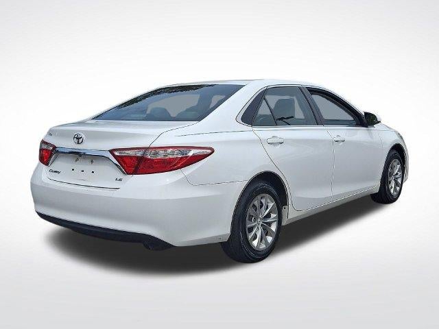 2015 Toyota Camry 4dr Sdn I4 Auto LE (SE)