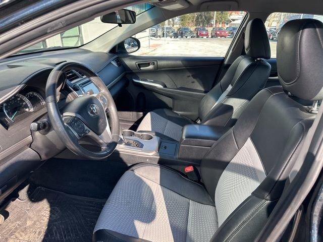 2012 Toyota Camry 4dr Sdn I4 Auto SE (Natl)