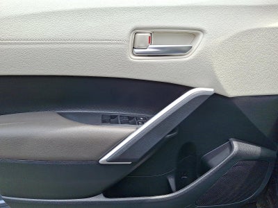 2024 Toyota Corolla Cross XLE 4WD (Natl)