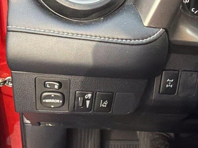 2017 Toyota RAV4 XLE AWD (Natl)