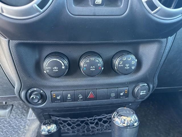 2012 Jeep Wrangler Unlimited Sahara