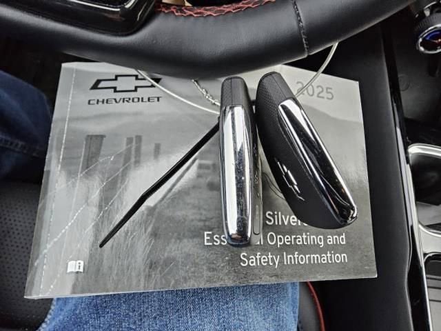 2025 Chevrolet Silverado EV RST - Max Range