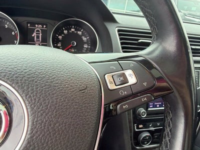 2016 Volkswagen Passat 1.8T SE