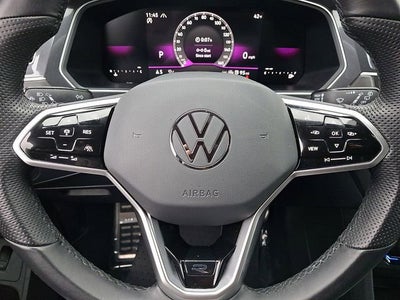2024 Volkswagen Tiguan SE R-Line Black