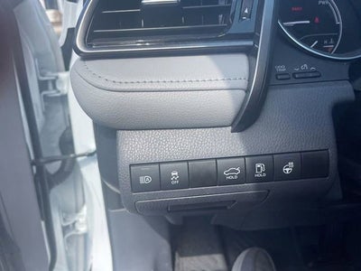 2024 Toyota Camry Hybrid LE