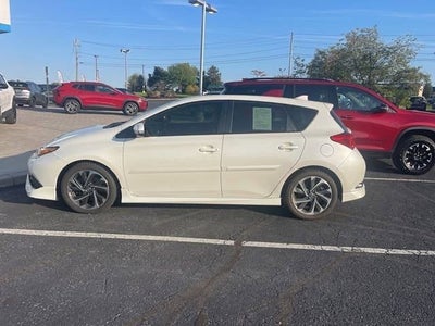 2017 Toyota Corolla iM BASE