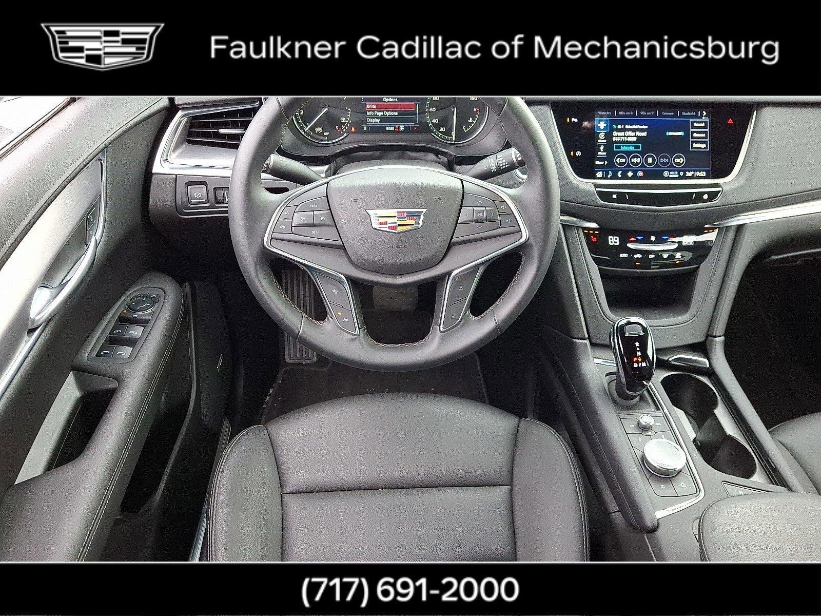 2025 Cadillac XT5 Luxury