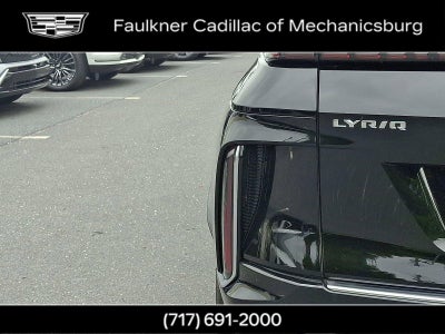 2025 Cadillac LYRIQ Luxury 1