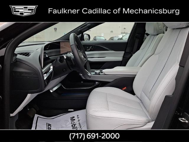 2024 Cadillac LYRIQ Luxury 1